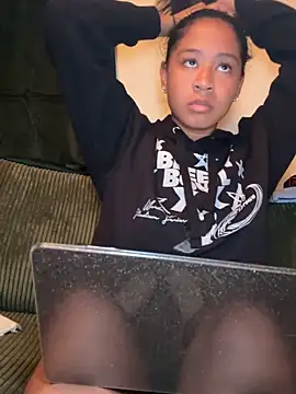 VanessaBling online show from 10.30.25