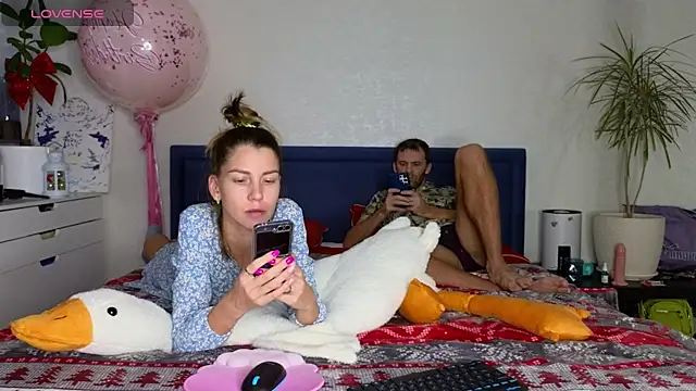 FoxLoveBasik online show from 12.12.24