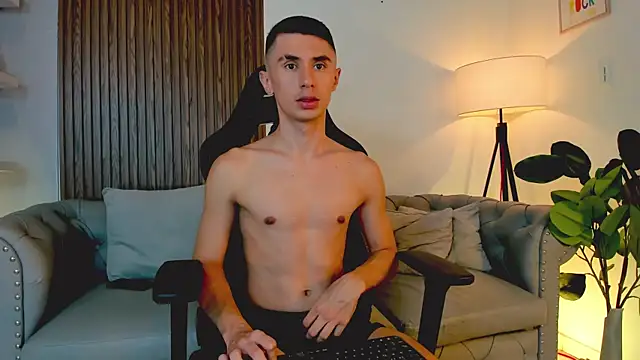 Snapshot of Jotastevensxx chatting on 11.08.25 Jotastevensxx online show from 11.08.25