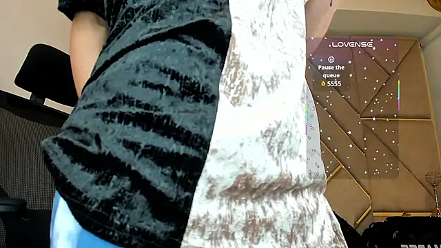 AmberAdams  online show from 09.26.25