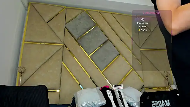 AmberAdams  online show from 10.15.25