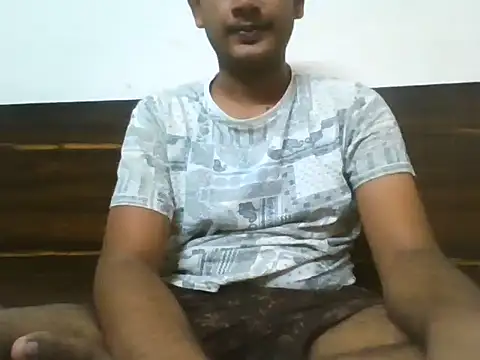 Dusky Aarav online show from 10.16.25