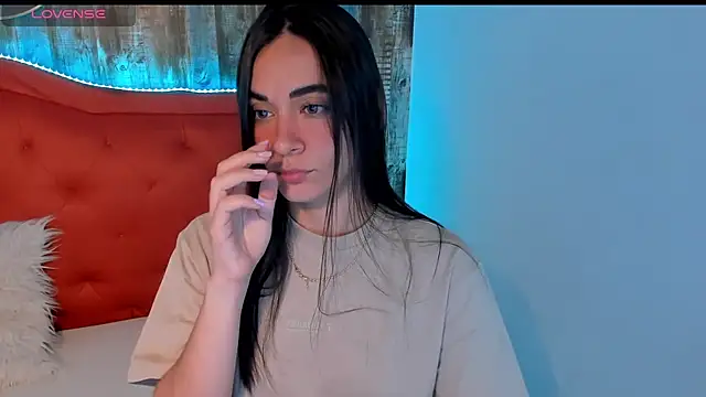 Emma Sophia2 online show from 02.11.25