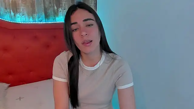 Emma Sophia2 online show from 03.20.25