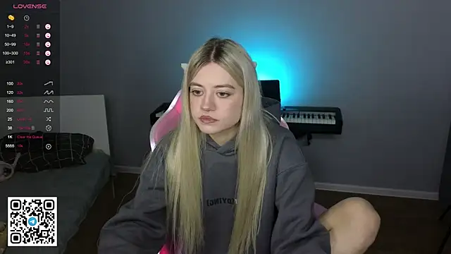 Snapshot of mybunnywendy chatting on 02.19.25 mybunnywendy online show from 02.19.25