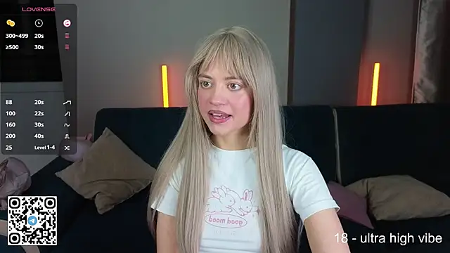 Snapshot of mybunnywendy chatting on 09.20.25 mybunnywendy online show from 09.20.25