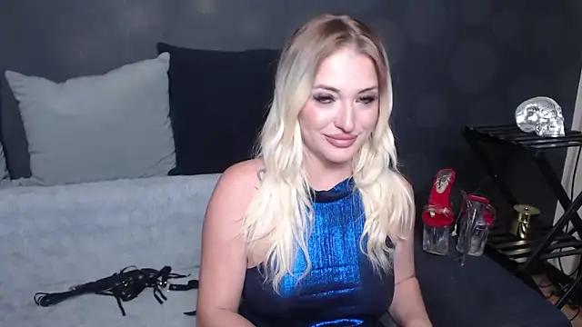 GodessJulia online show from 10.11.25