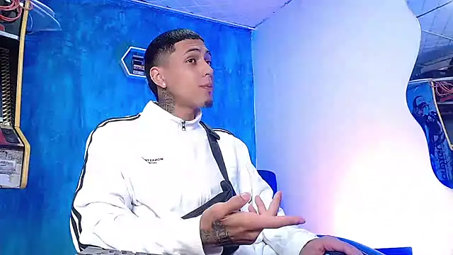 Liam lee online show from 12.23.24