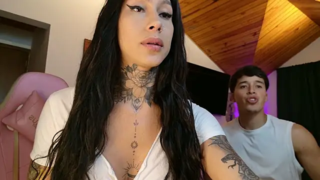 Juana 777 online show from 10.04.25