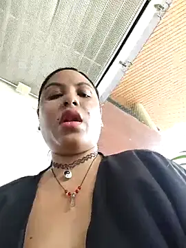 Snapshot of Francesca_ferrari chatting on 09.22.25 Francesca ferrari online show from 09.22.25