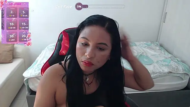 Snapshot of Francesca_ferrari chatting on 09.29.25 Francesca ferrari online show from 09.29.25