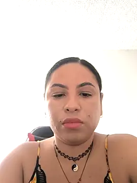 Snapshot of Francesca_ferrari chatting on 10.19.25 Francesca ferrari online show from 10.19.25