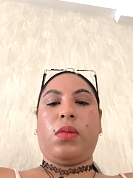 Snapshot of Francesca_ferrari chatting on 10.25.25 Francesca ferrari online show from 10.25.25