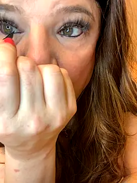 Snapshot of balad13 chatting on 09.18.25 balad13 online show from 09.18.25