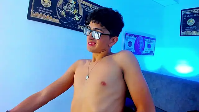 TylerWhite  online show from 01.12.25