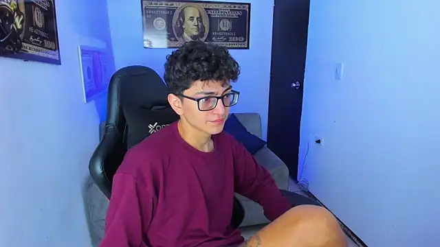 TylerWhite  online show from 03.07.25