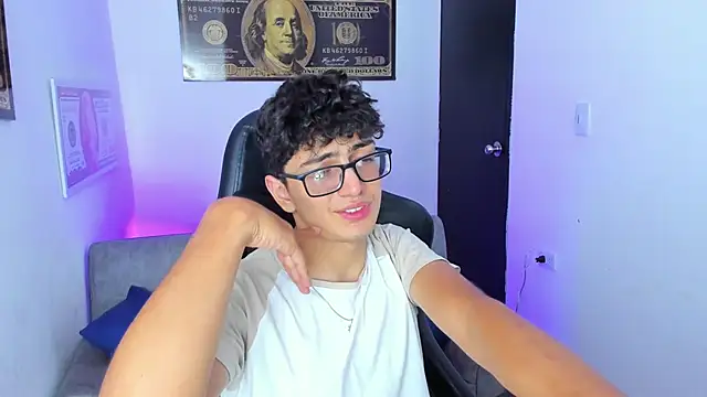 TylerWhite  online show from 03.09.25