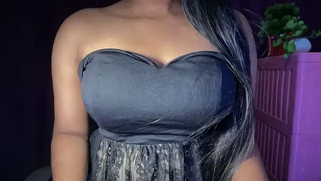 Snapshot of Kashish_11 chatting on 11.18.25 Kashish 11 online show from 11.18.25