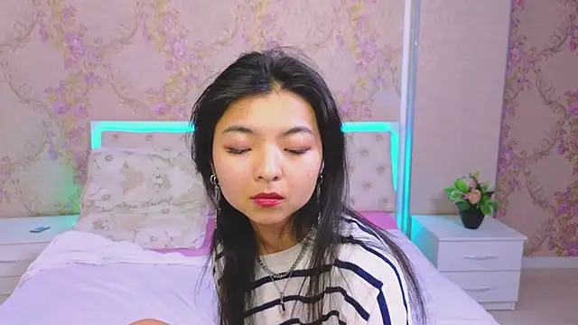 Shy Kira online show from 01.20.25