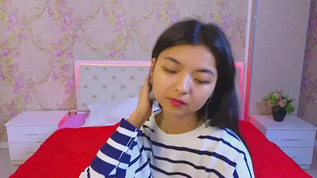 Shy Kira online show from 01.27.25