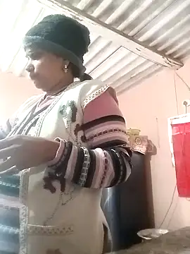 Snapshot of sakshisutra chatting on 12.20.24 sakshisutra online show from 12.20.24