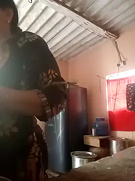 Snapshot of sakshisutra chatting on 11.23.25 sakshisutra online show from 11.23.25