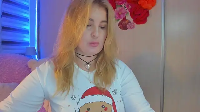CoraSwon online show from 12.10.24