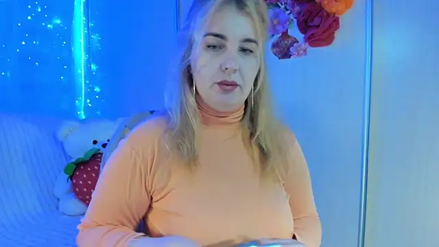 CoraSwon online show from 12.13.24