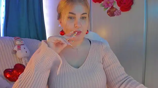 CoraSwon online show from 01.02.25