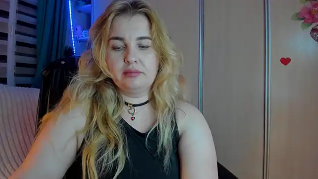 CoraSwon online show from 03.29.26