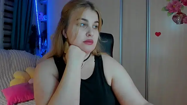 CoraSwon online show from 03.30.26