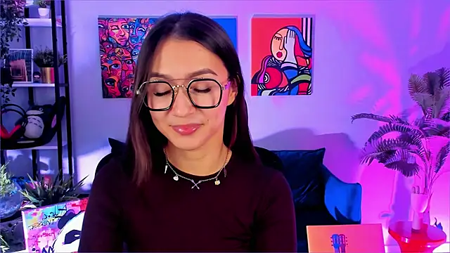 LanaBaker online show from 12.05.25