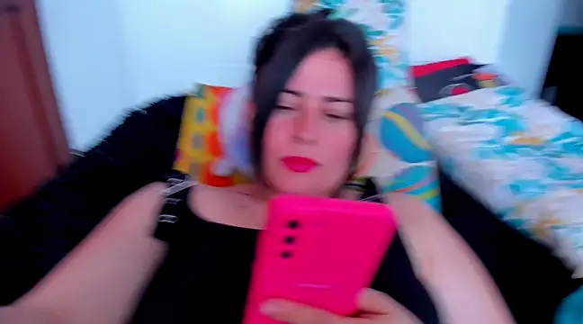 Snapshot of KarelySexy chatting on 03.20.25 KarelySexy online show from 03.20.25