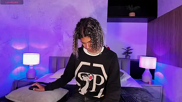 Maxim-Walker online show from 02.05.25