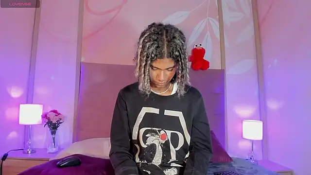 Maxim-Walker online show from 02.06.25