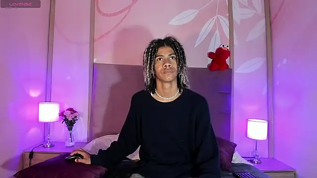 Maxim-Walker online show from 02.11.25