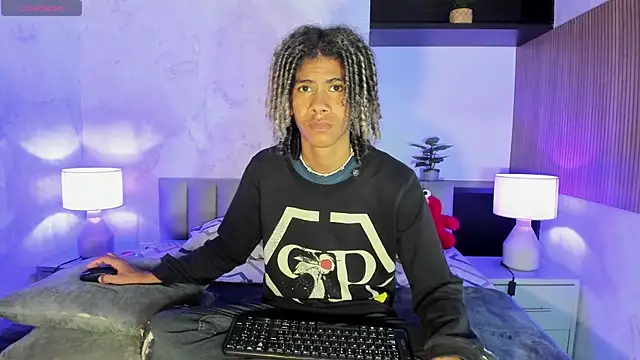 Maxim-Walker online show from 02.17.25