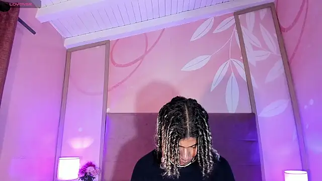 Maxim-Walker online show from 03.03.25