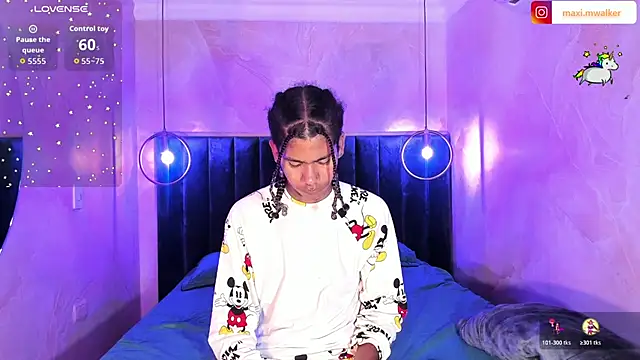 Maxim-Walker online show from 10.21.25