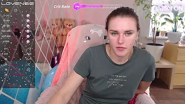 Bella  Swoon online show from 09.23.25