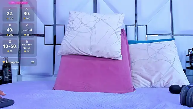 Snapshot of RileySweett chatting on 01.23.25 RileySweett online show from 01.23.25