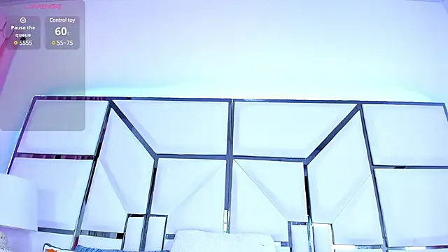 Snapshot of RileySweett chatting on 02.23.25 RileySweett online show from 02.23.25