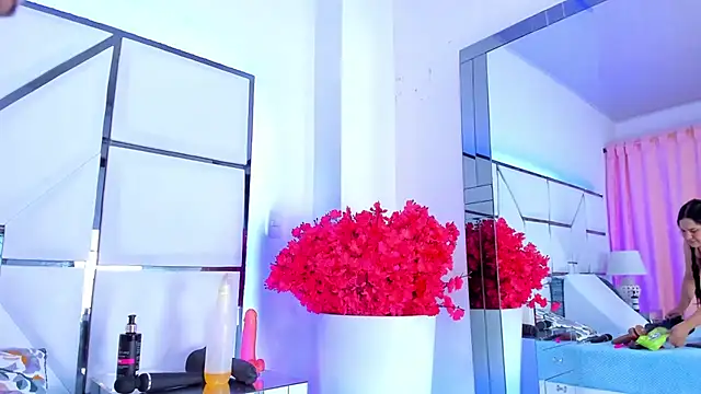 Snapshot of RileySweett chatting on 02.26.25 RileySweett online show from 02.26.25