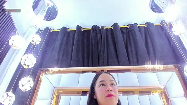 Snapshot of RileySweett chatting on 04.04.26 RileySweett online show from 04.04.26