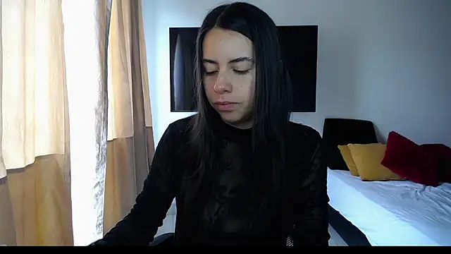 Snapshot of Mariam_Gomezxxx chatting on 10.13.25 Mariam Gomezxxx online show from 10.13.25