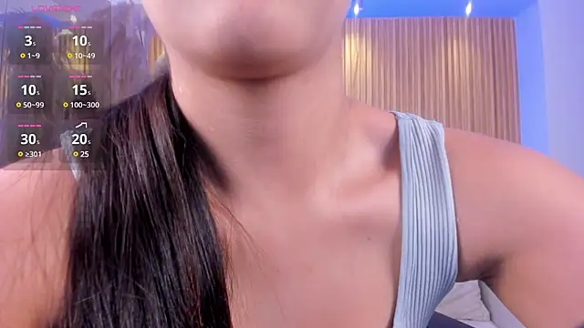 Snapshot of paulina_sweett_ chatting on 12.19.24 paulina sweett online show from 12.19.24