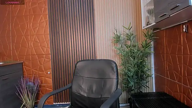 Snapshot of paulina_sweett_ chatting on 01.07.25 paulina sweett online show from 01.07.25