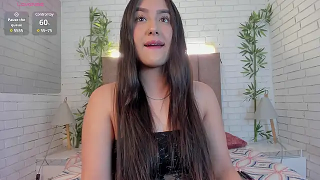 Snapshot of paulina_sweett_ chatting on 01.23.25 paulina sweett online show from 01.23.25