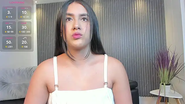 Snapshot of paulina_sweett_ chatting on 02.19.25 paulina sweett online show from 02.19.25