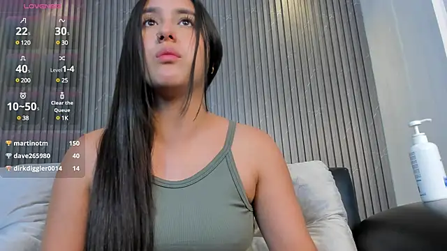 Snapshot of paulina_sweett_ chatting on 03.22.25 paulina sweett online show from 03.22.25